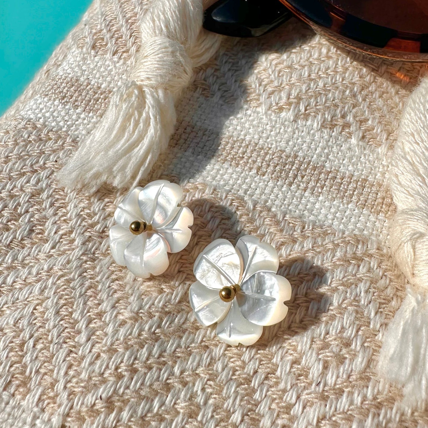 Boucles puce nacre