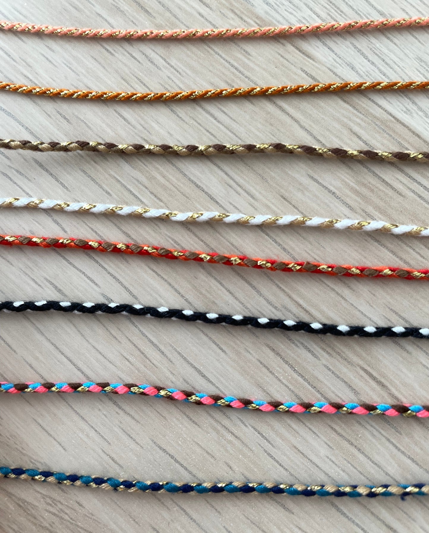 Bracelet fil personnalisé