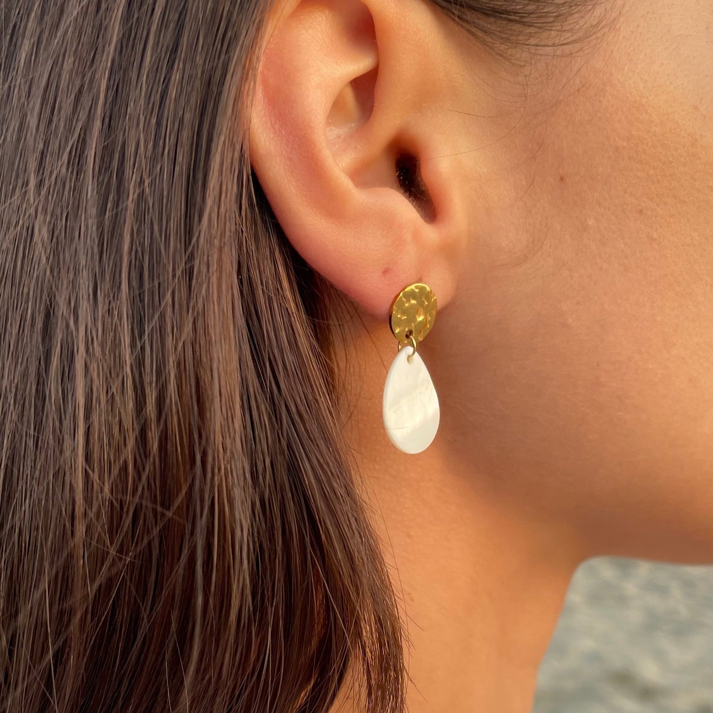 Boucles pendant nacre