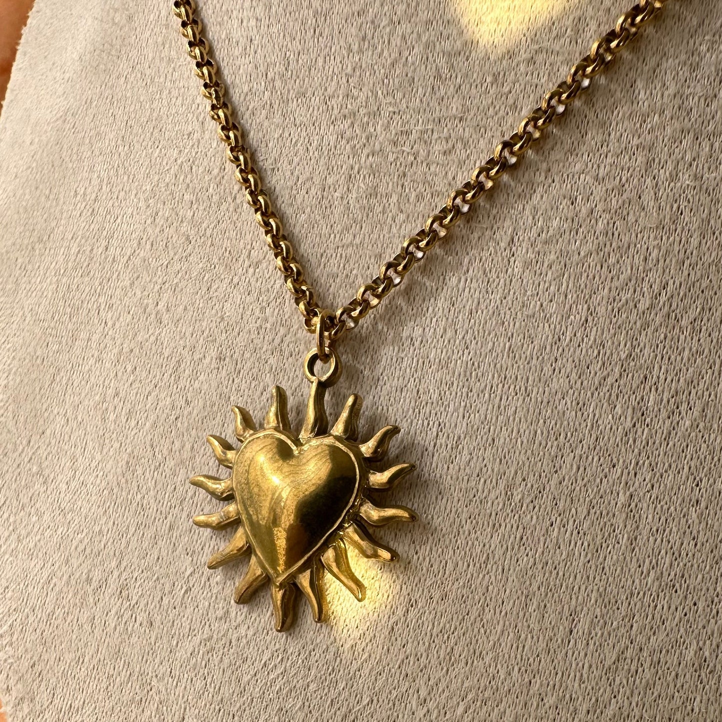 Collier long mystique