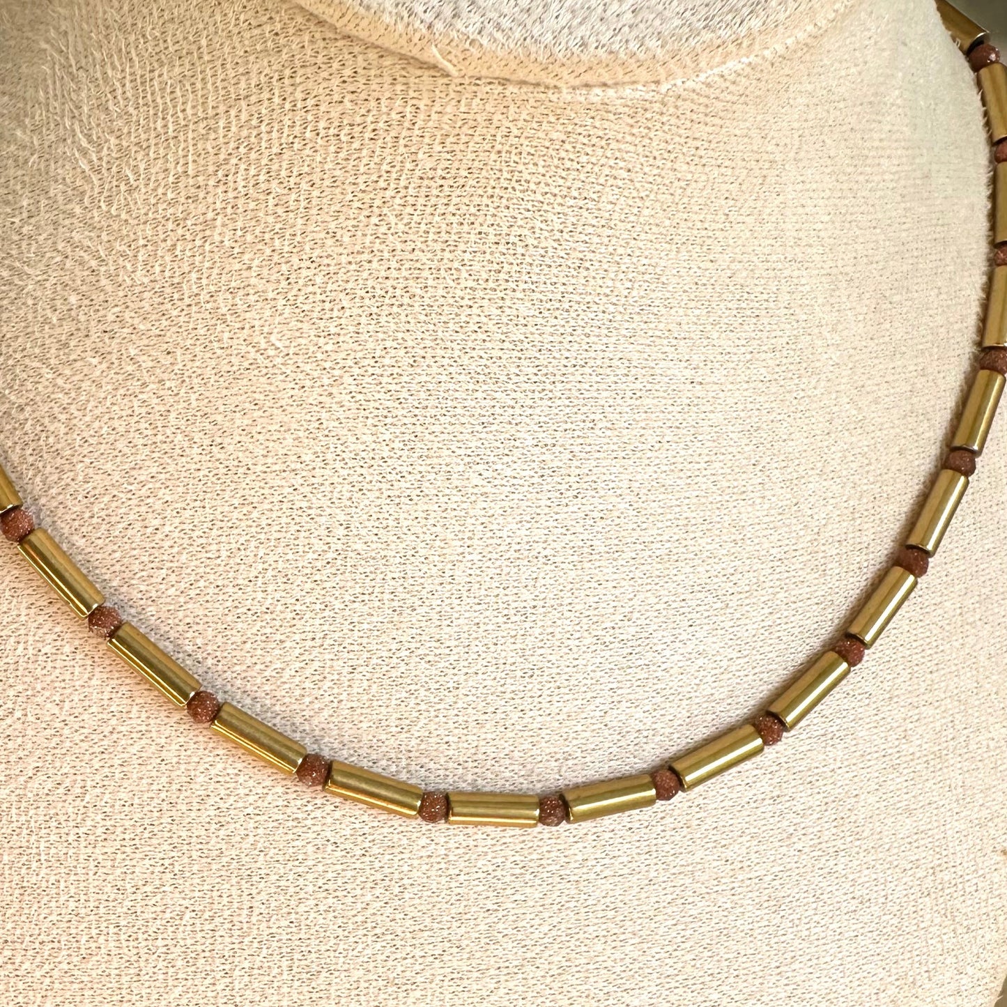 Collier perles tube
