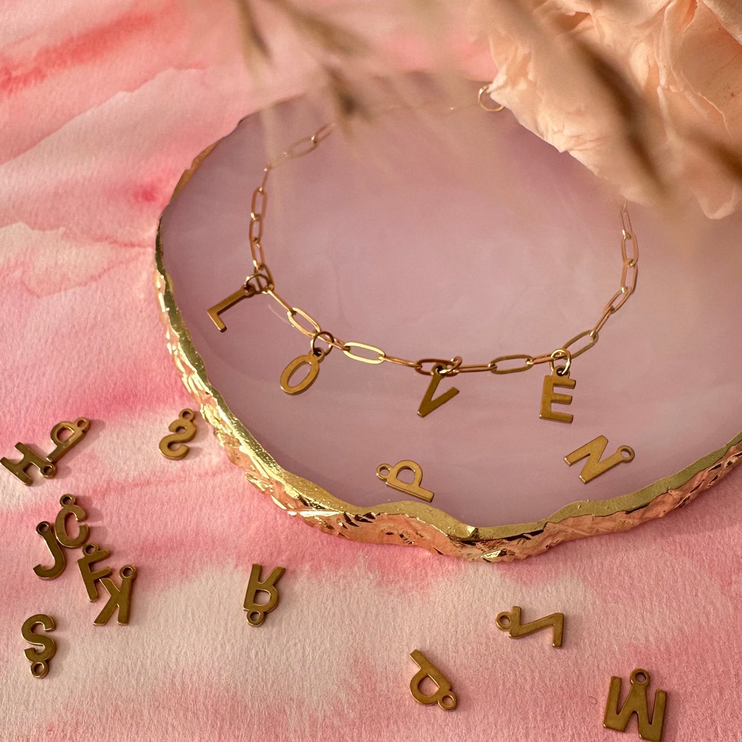 Collier message