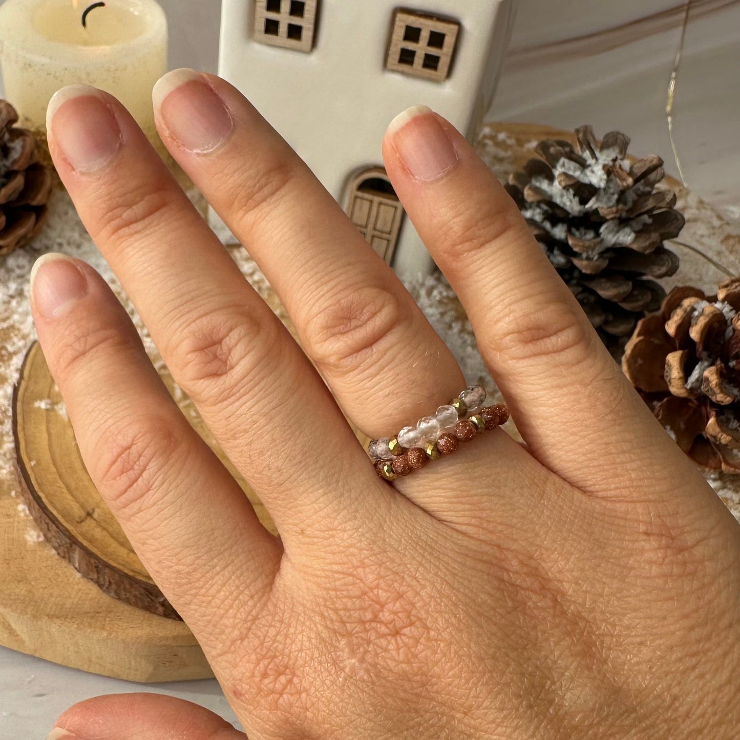 Bague perles à facettes élastique
