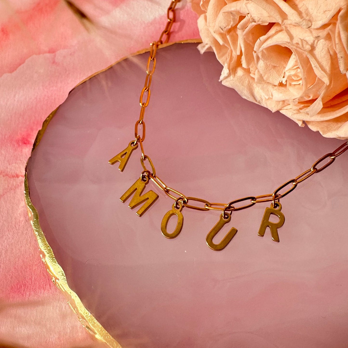 Collier message