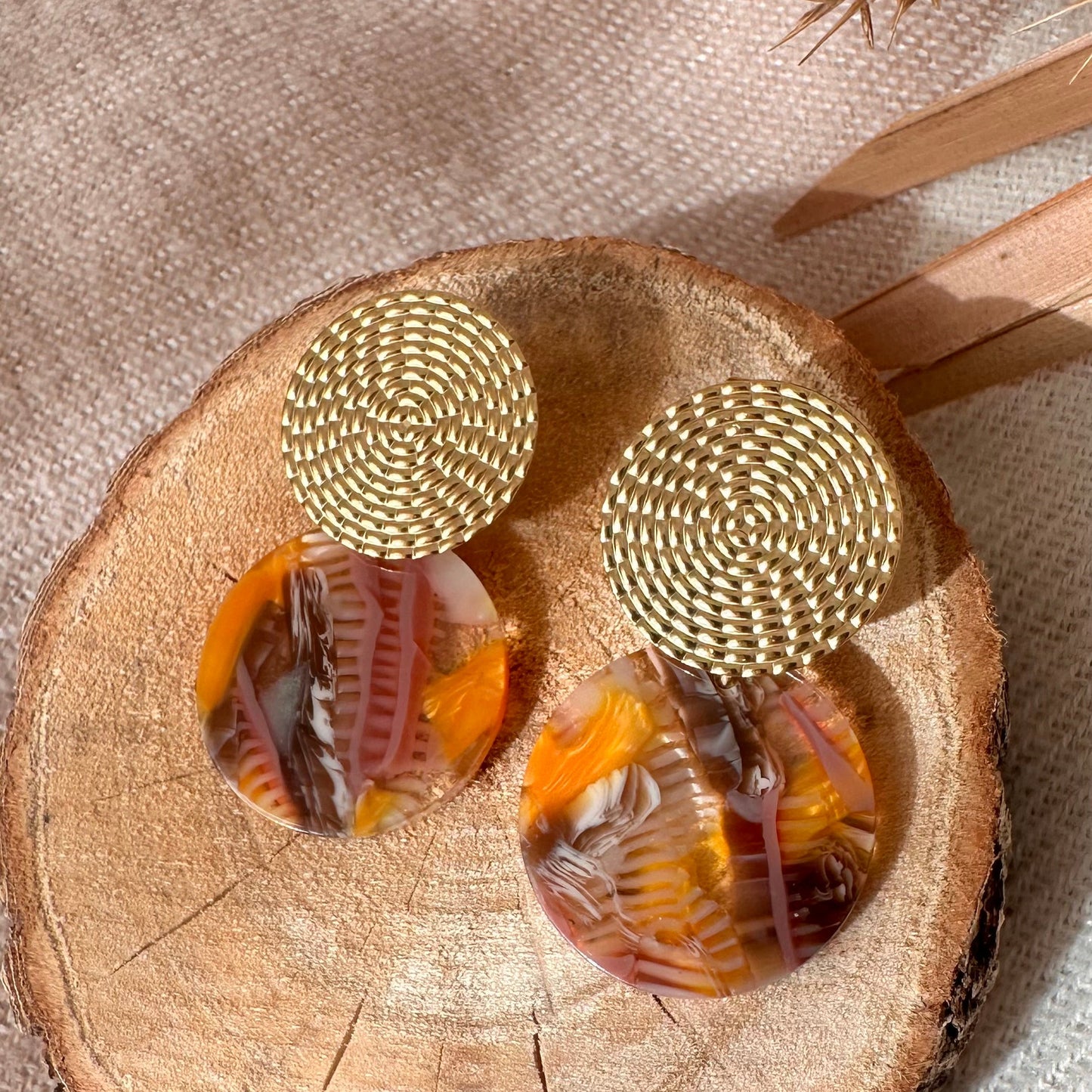 Boucles pendant acrylique