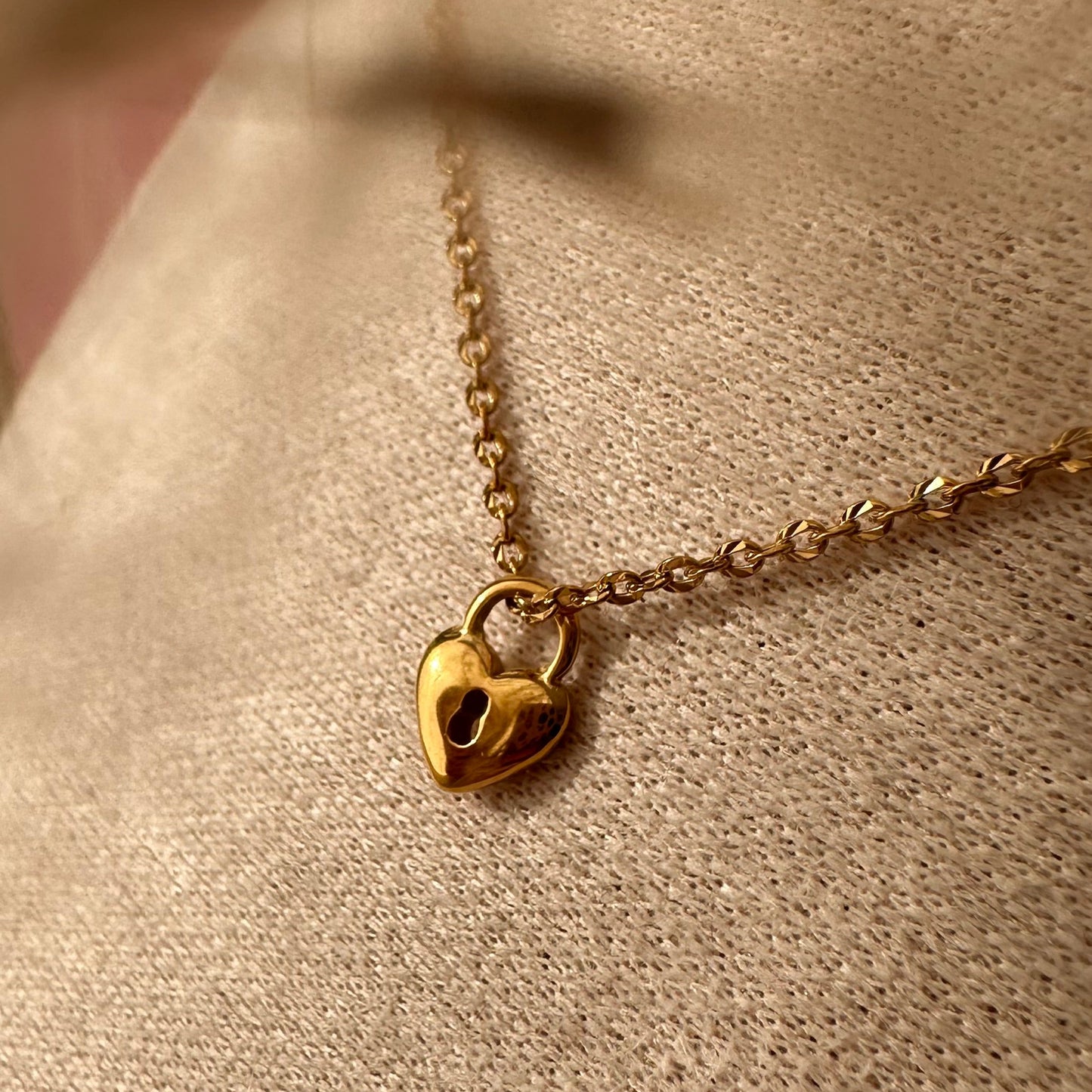 Collier cadenas coeur