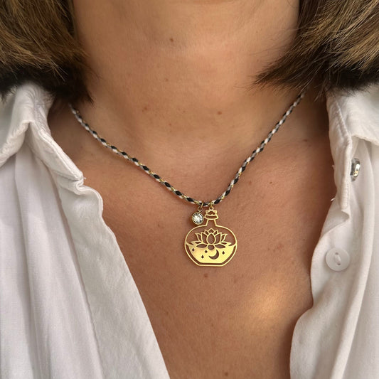 Collier cordon mystique