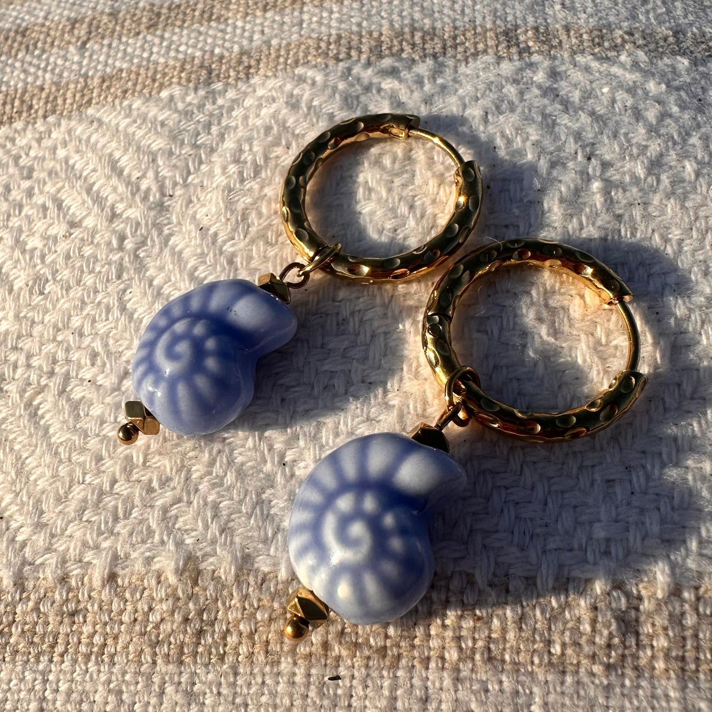 Boucles escargot céramique