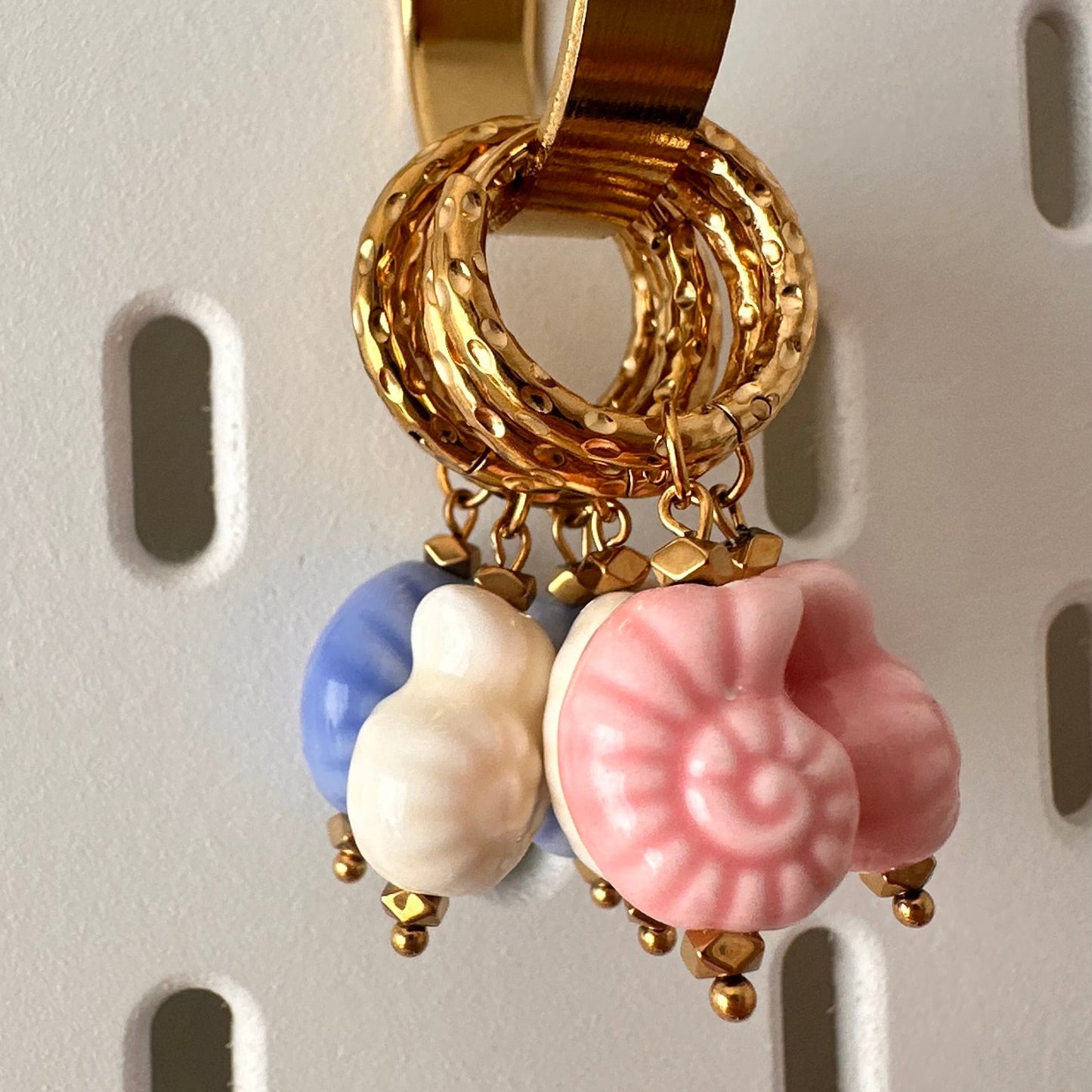 Boucles escargot céramique