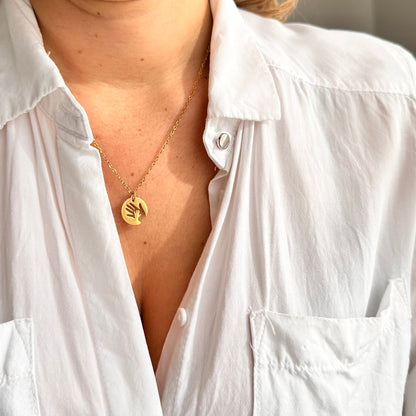 Collier mains