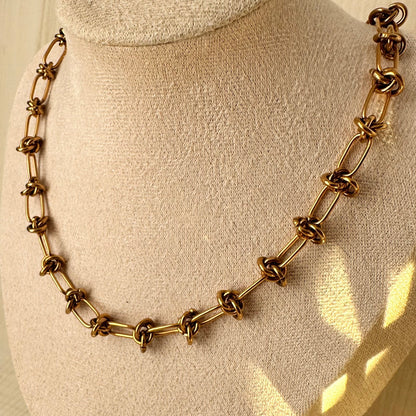 Collier chaine noeuds