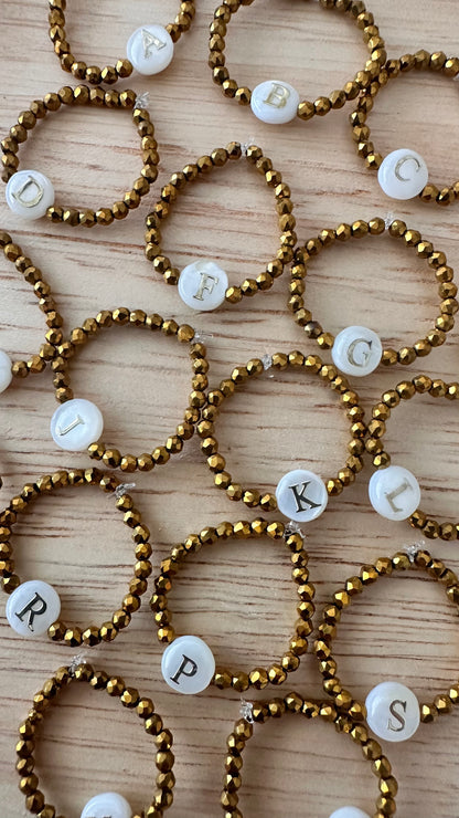 Bague perles alphabet