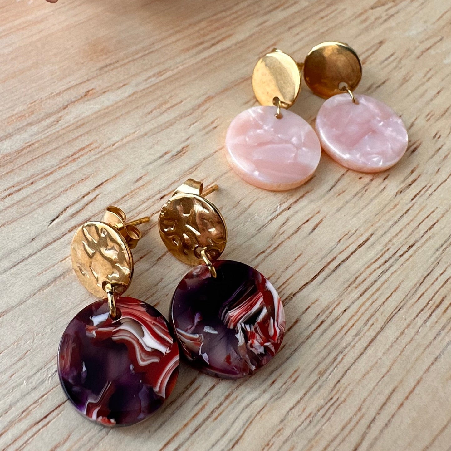 Petites boucles acrylique