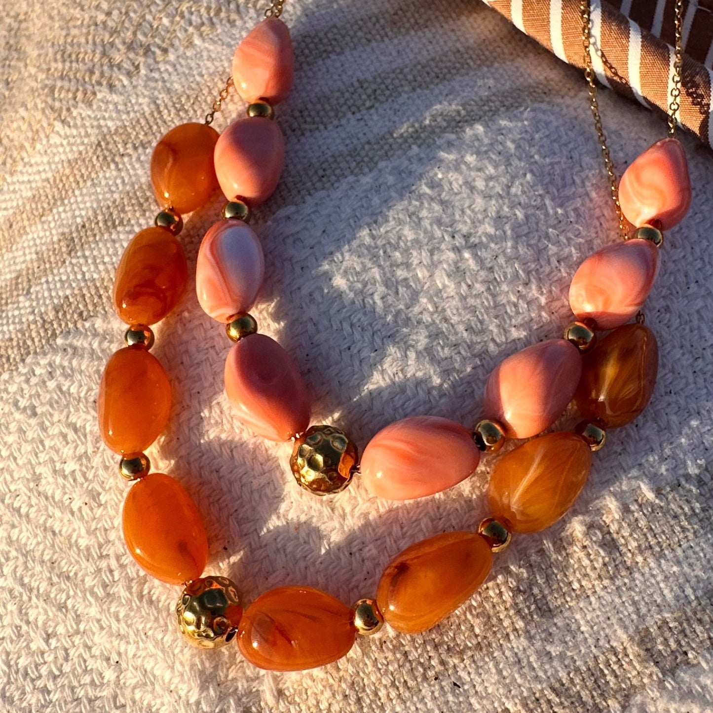 Collier perle résine