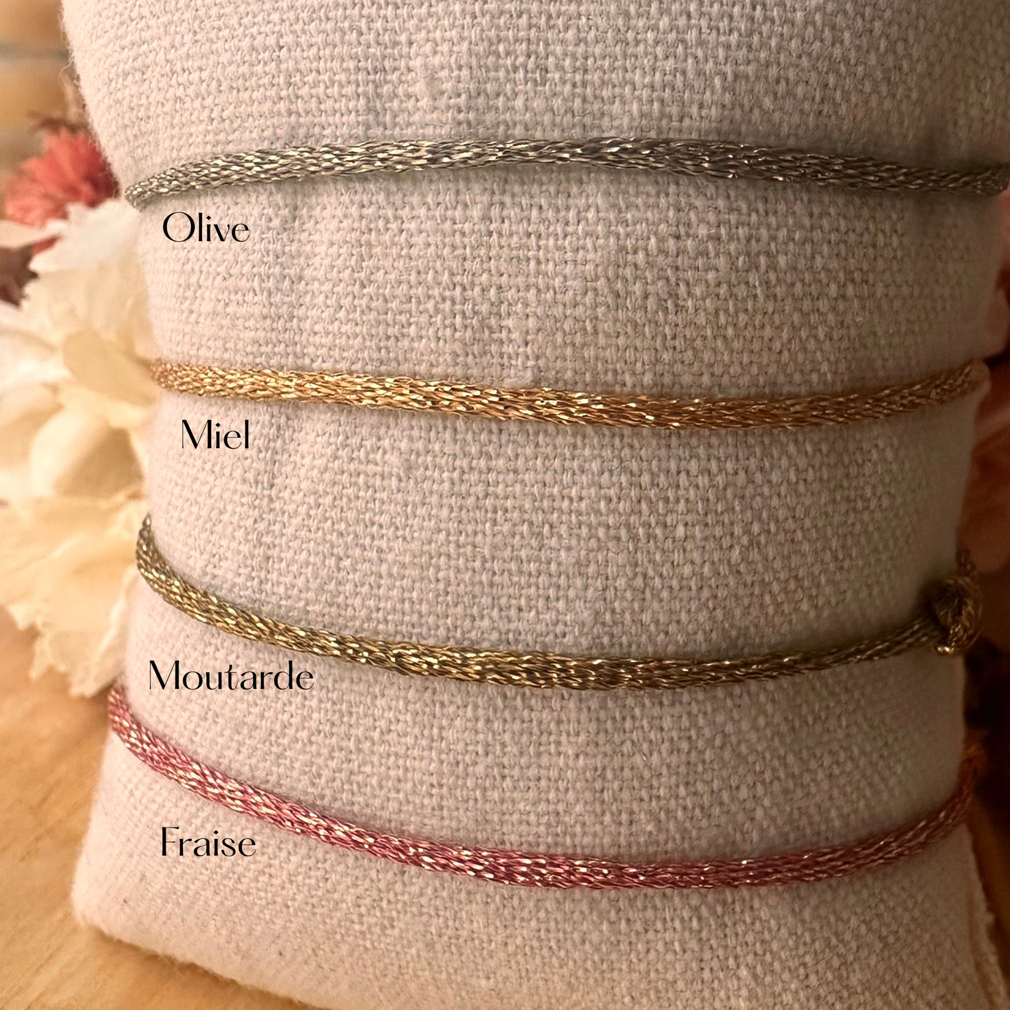 Bracelet cordon pailleté doré